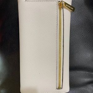 Michael Kors wallet. Brand new.